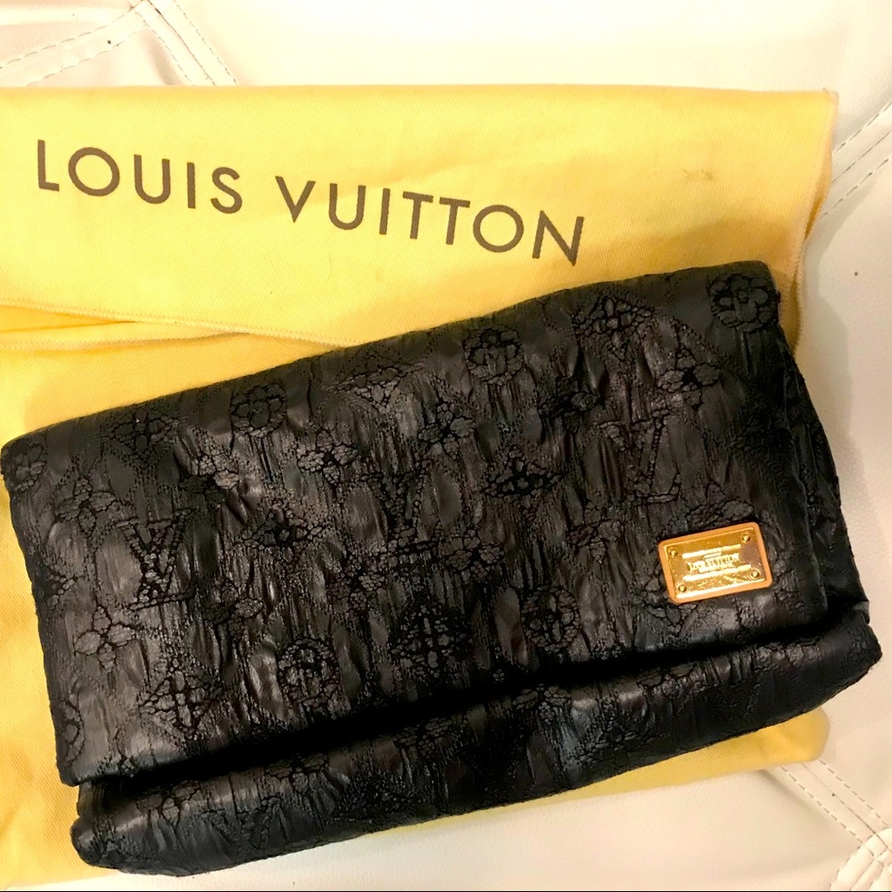 100 AUTHENTIC LOUIS VUITTON Black Limelight PM Bag